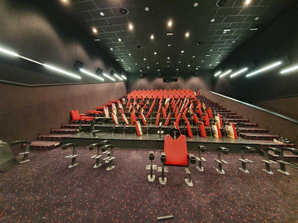 montaza kino stolica cineplexx maribor